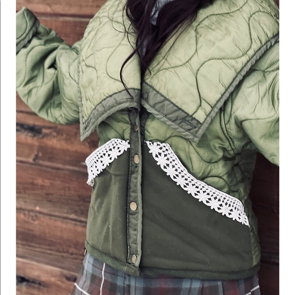 Revivall Clothing Cropped Habitat Coat XS - Picture 4 of 7
